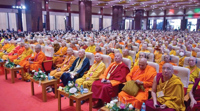 Chư tôn đức các truyền thống Phật giáo tham dự Đại lễ Vesak Liên Hiệp Quốc 2025 tại TP.HCM - Ảnh: Quảng Đạo