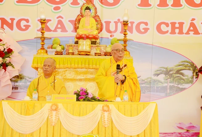 Hòa thượng Thích Thiện Tấn ban đạo từ