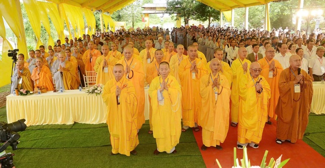 Niệm Phật cầu gia hộ