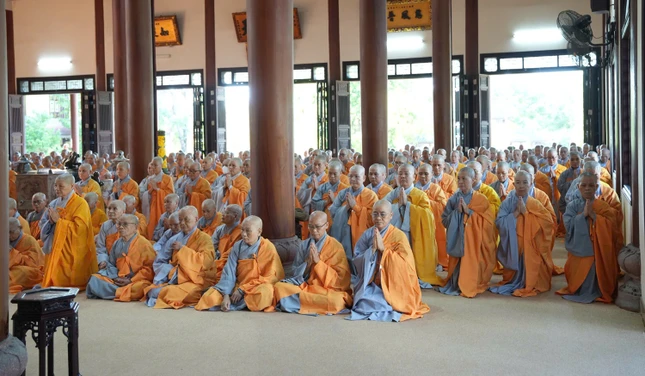 Mùa An cư kiết hạ Phật lịch 2569 tại TP.Huế có 626 Tỳ-kheo-ni, 44 Thức-xoa-ma-na và 54 Sa-di-ni