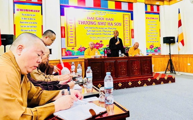 Hòa thượng Thích Quảng Hà phát biểu chỉ đạo