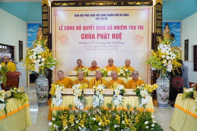 Chư tôn giáo phẩm chứng minh buổi lễ Chư tôn giáo phẩm chứng minh buổi lễ