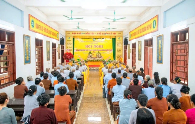 Quang cảnh hội nghị