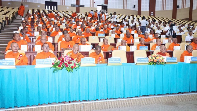 Chư Tăng tham dự