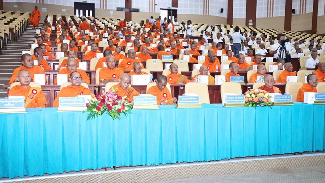 Chư Tăng tham dự