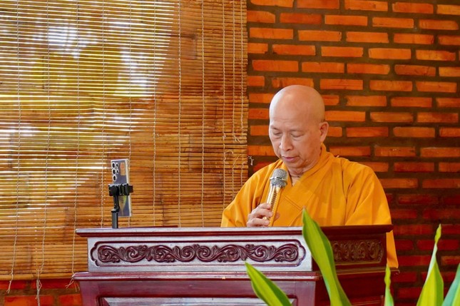 Thượng tọa Thích Thông Hạnh phát biểu khai mạc