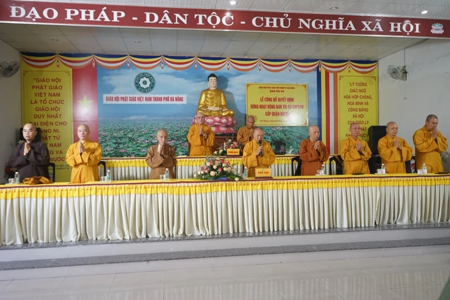 Niệm Phật cầu gia hộ