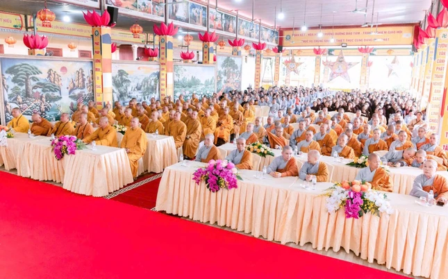 Chư Tăng Ni, Phật tử tham dự