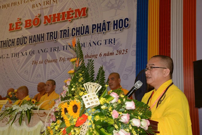 Đại đức Thích Viên Thành công bố quyết định bổ nhiệm trụ trì chùa Phật Học