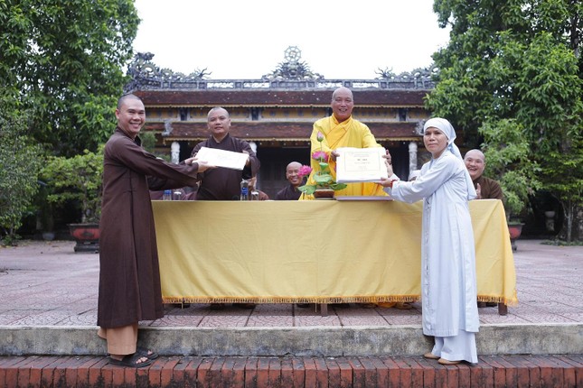 Trao đề thi đến Hội đồng thi Trao đề thi đến Hội đồng thi