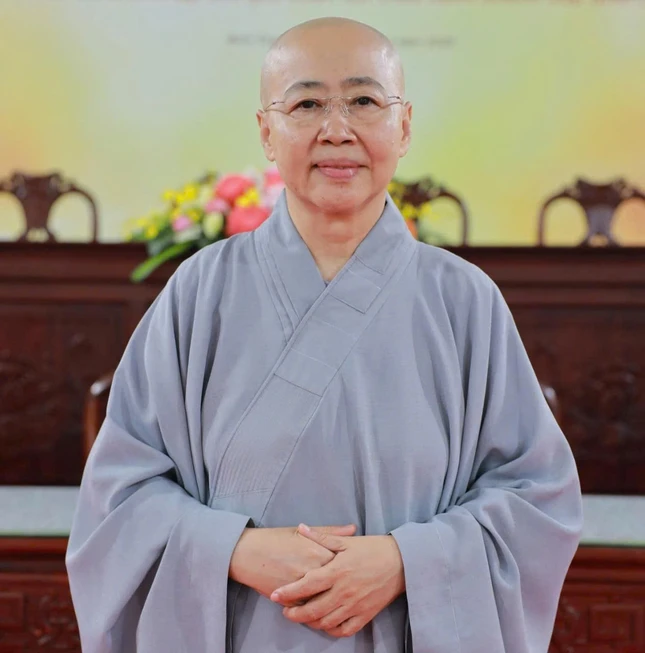 Ni sư Thích nữ Huệ Dâng