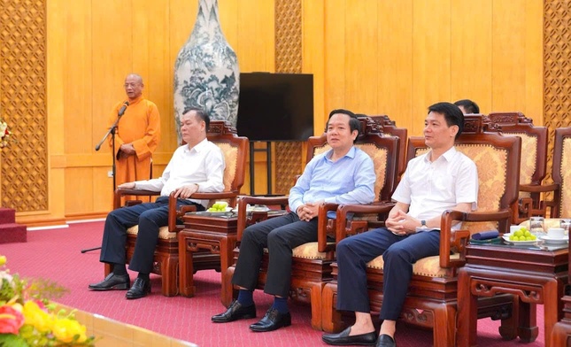 Hòa thượng Thích Quảng Hà, Phó Chủ tịch Hội đồng Trị sự, Trưởng Ban Trị sự GHPGVN tỉnh phát biểu chúc mừng