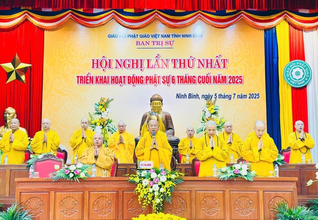 Niệm Phật cầu gia hộ