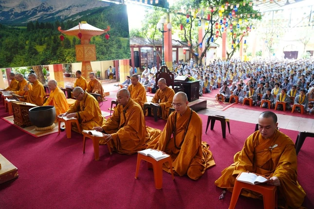 Khóa lễ tụng kinh