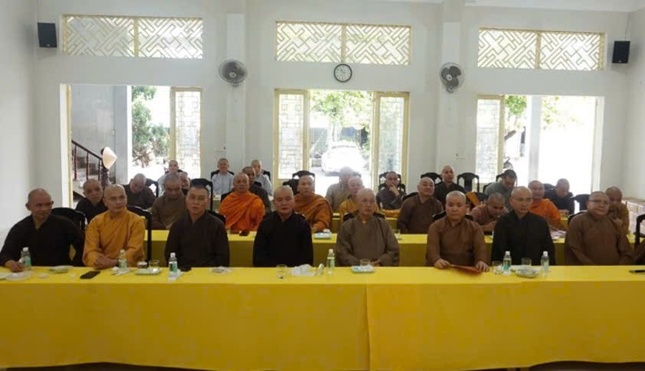 Chư tôn đức tham dự