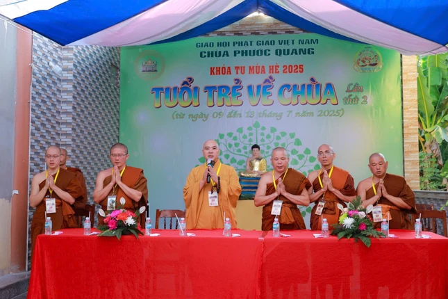 Niệm Phật cầu gia hộ