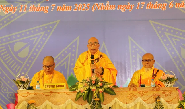 Hòa thượng Thích Thiện Tấn ban đạo từ Hòa thượng Thích Thiện Tấn ban đạo từ