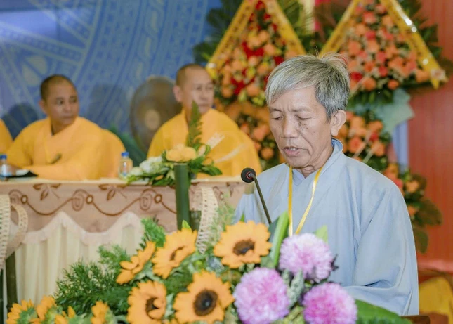 Phật tử Lê Đức Hưởng - Tâm Quang phát biểu Phật tử Lê Đức Hưởng - Tâm Quang phát biểu