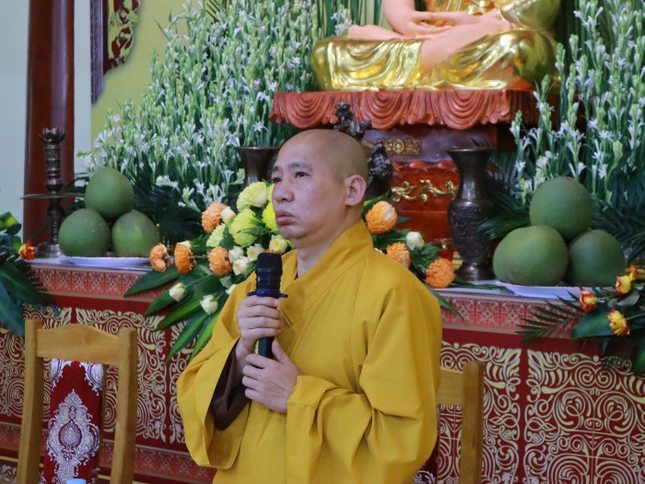 Thượng tọa Thích Thanh Tuấn phát biểu chỉ đạo