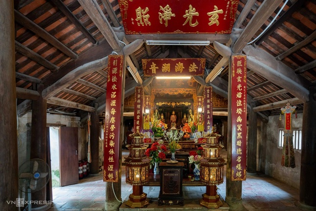 Chùa nằm trên khu đất rộng khoảng một hecta, quy hoạch theo một trục chính hướng về phía Đông Nam, gồm: Thượng điện, thiền đường, nhà Tổ đệ nhất, gác chuông, nhà Tổ đệ nhị cùng với một số hạng mục phụ trợ khác