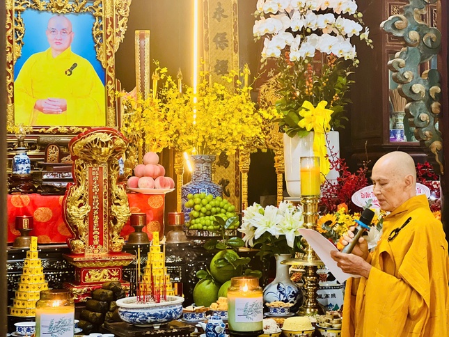 Trưởng lão Hòa thượng Thích Phước Thông cung tuyên tiểu sử cố Trưởng lão Hòa thượng Thích Thiện Huệ Trưởng lão Hòa thượng Thích Phước Thông cung tuyên tiểu sử cố Trưởng lão Hòa thượng Thích Thiện Huệ