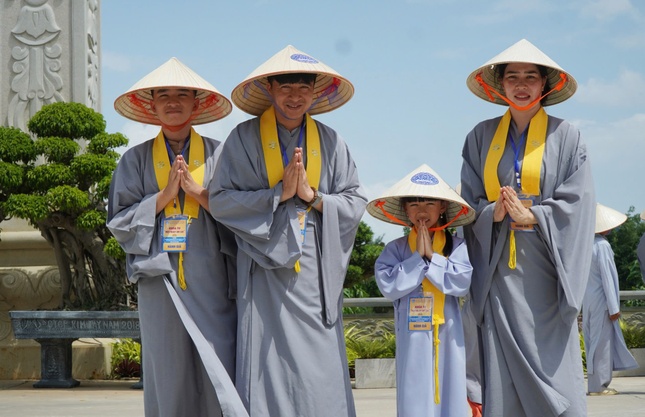 Gia đình anh Pháp Tâm, chị Hoa Hiếu