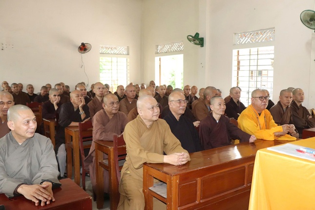 Chư Tăng tham dự Chư Tăng tham dự