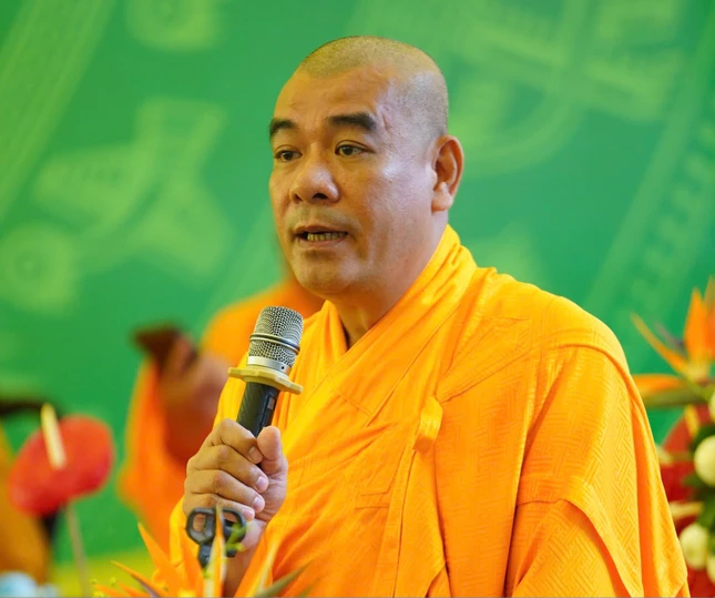 Đại đức Thích Nguyên Mãn phát biểu khai mạc Đại đức Thích Nguyên Mãn phát biểu khai mạc