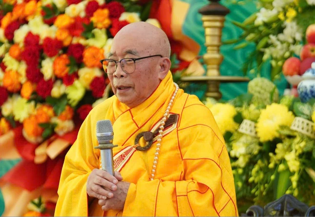 Hòa thượng Thích Thiện Tấn ban đạo từ Hòa thượng Thích Thiện Tấn ban đạo từ