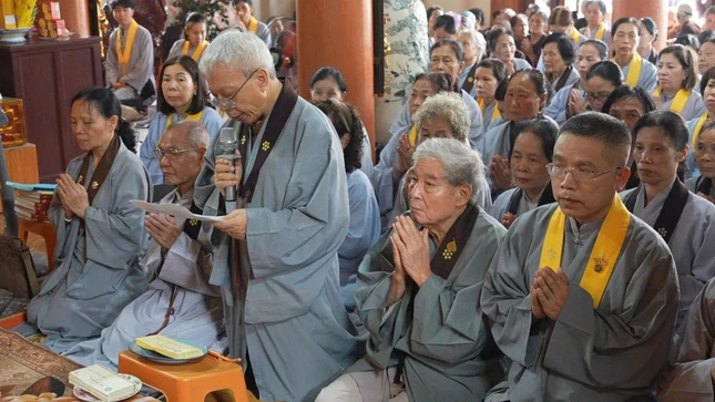 Phật tử Pháp Thiện Thịnh dâng lời tác bạch