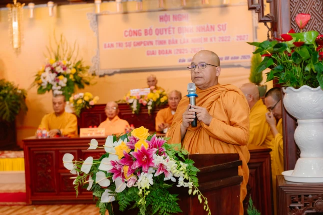 Thượng tọa Thích Giác Phổ phát biểu cảm tạ