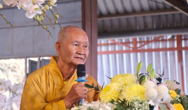 Trưởng lão Thích Huệ Tài đã tuyên đọc điếu văn của Hội đồng Chứng minh