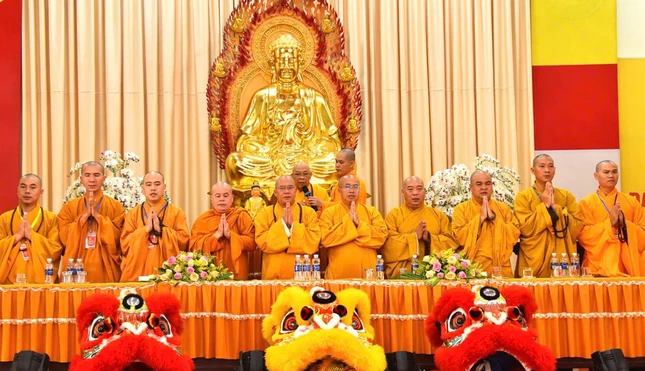 Niệm Phật cầu gia hộ