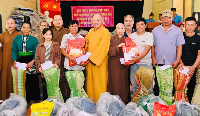 San sẻ yêu thương San sẻ yêu thương