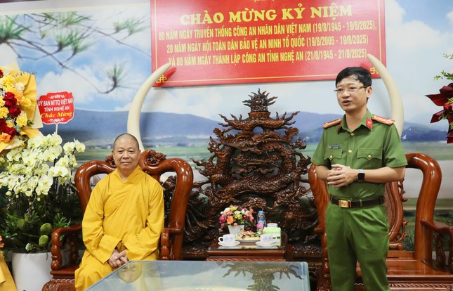 Phó Giám đốc Công an tỉnh Nghệ An Trần Ngọc Tuấn phát biểu