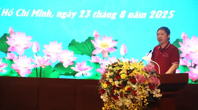 Phó Trưởng ban Thường trực Ban Tuyên giáo và Dân vận Thành ủy TP.HCM Dương Anh Đức phát biểu kết luận hội nghị