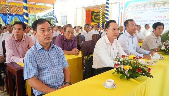 Lãnh đạo chính quyền, sở, ban ngành các cấp tham dự