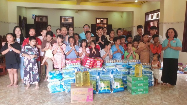 Trao quà tại Mái ấm Anh Đào (xã Tân Định) Trao quà tại Mái ấm Anh Đào (xã Tân Định)