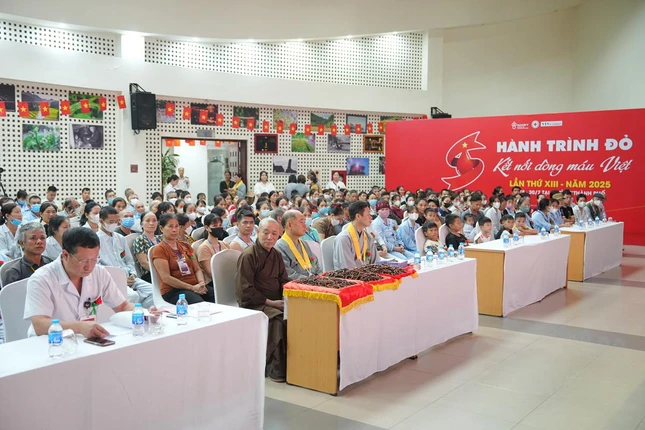 Chương trình “Vu lan - Mùa hiếu đạo” tại Viện Huyết học – Truyền máu Trung ương Chương trình “Vu lan - Mùa hiếu đạo” tại Viện Huyết học – Truyền máu Trung ương