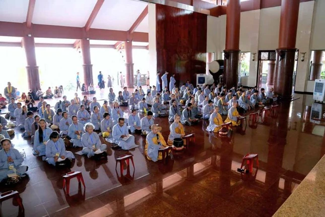 Khóa lễ tụng kinh