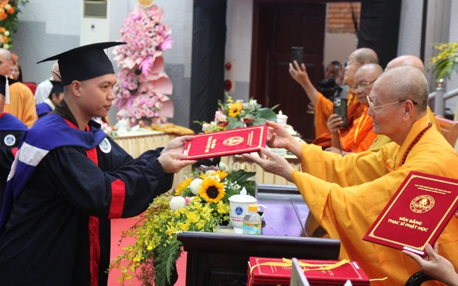 Có 79 Tăng Ni sinh viên khóa XII tốt nghiệp cử nhân Phật học