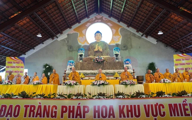 Niệm Phật cầu gia hộ