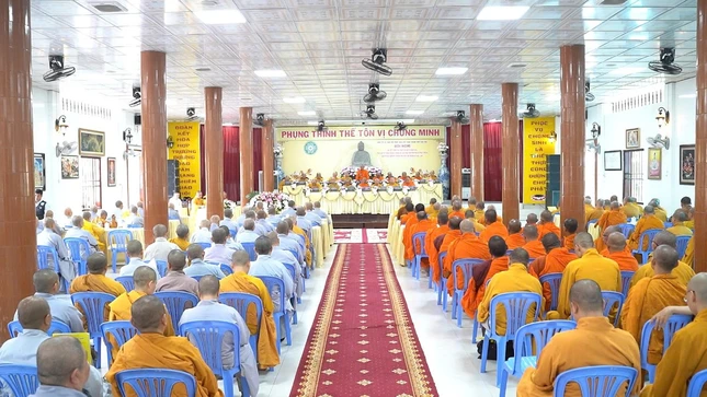 Quang cảnh hội nghị