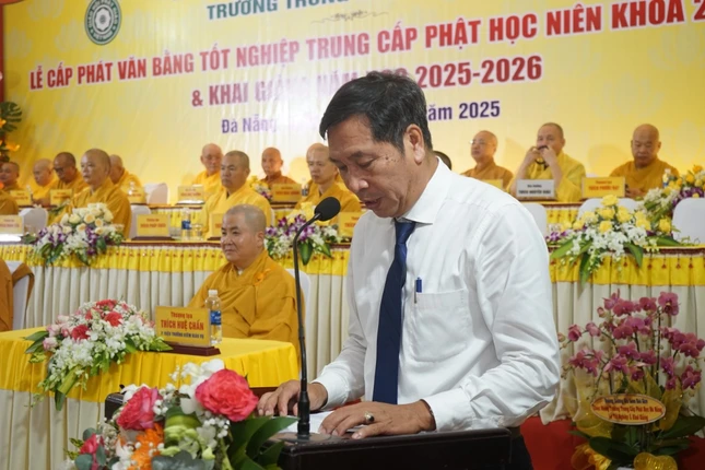 Ông Mai Quang Vĩnh phát biểu