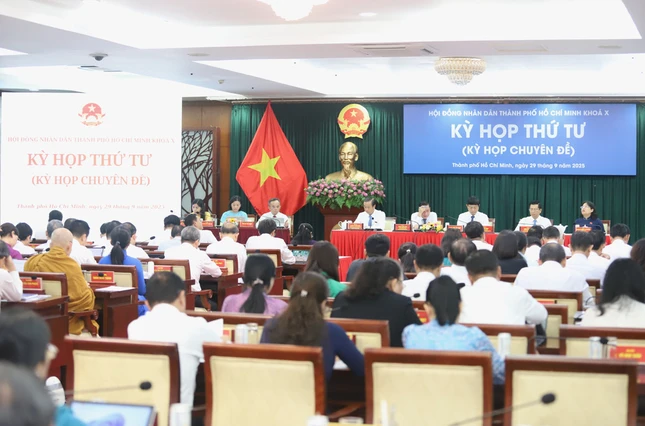 Kỳ họp chuyên đề của HĐND TP.HCM, ngày 29-9 - Ảnh: TPO