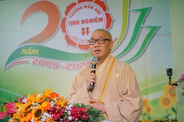 Thượng tọa Thích Quảng Lộc phát biểu