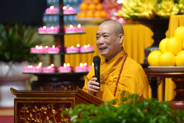 Hòa thượng Thích Bảo Nghiêm thuyết pháp