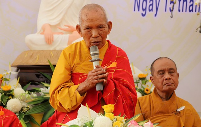 Hòa thượng Thích Đồng Tiến ban đạo từ