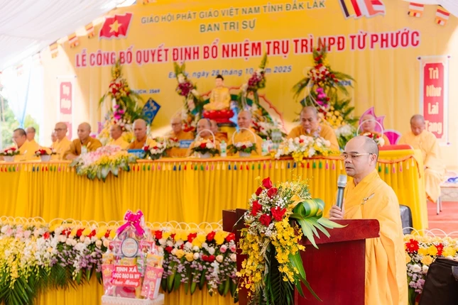 Đại đức Thích Minh Lợi phát biểu khai mạc