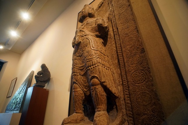 Theo các nhà nghiên cứu, những pho tượng Kim Cương chùa Đọi từng được đặt quanh bảo tháp với ý nghĩa bảo vệ cho tám phương Phật pháp. Do những biến động lịch sử mà ngày nay chỉ còn vài tượng còn tồn tại trong tình trạng không nguyên vẹn